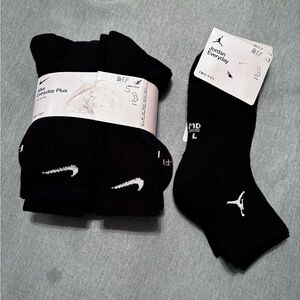 Nike Everyday Plus Crew & Jordan Everyday  Ankle Socks Black With White Logo